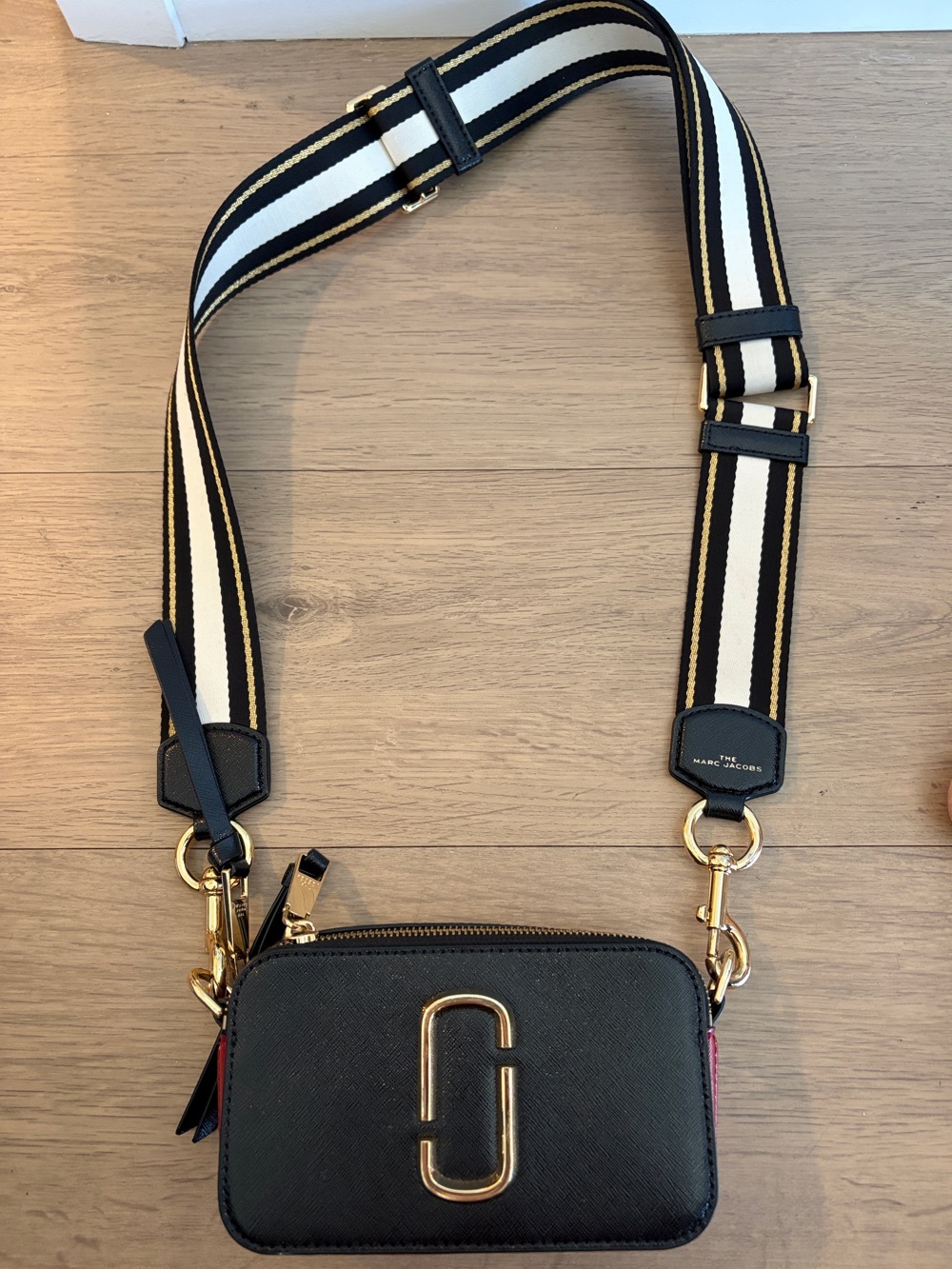 Marc Jacobs Black/Red Leather ‘Camera’ Crossbody